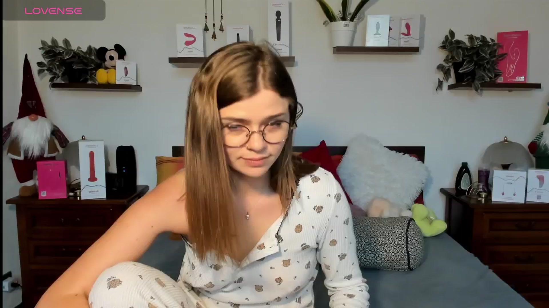Gallery image thumbnail from HaleyReedme's myfreecams stream on, 01/20/2026, 10:58 image 15 of 20