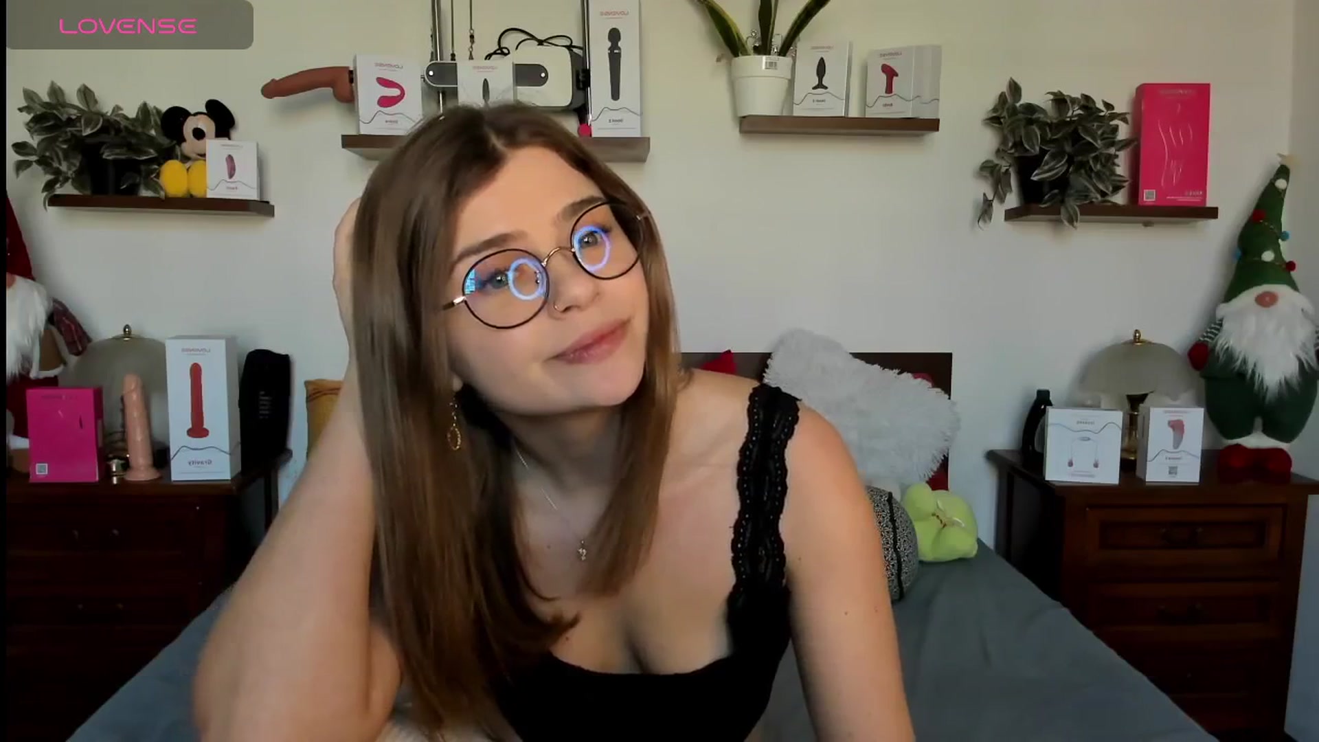 Gallery image thumbnail from HaleyReedme's myfreecams stream on, 01/22/2026, 10:13 image 16 of 20