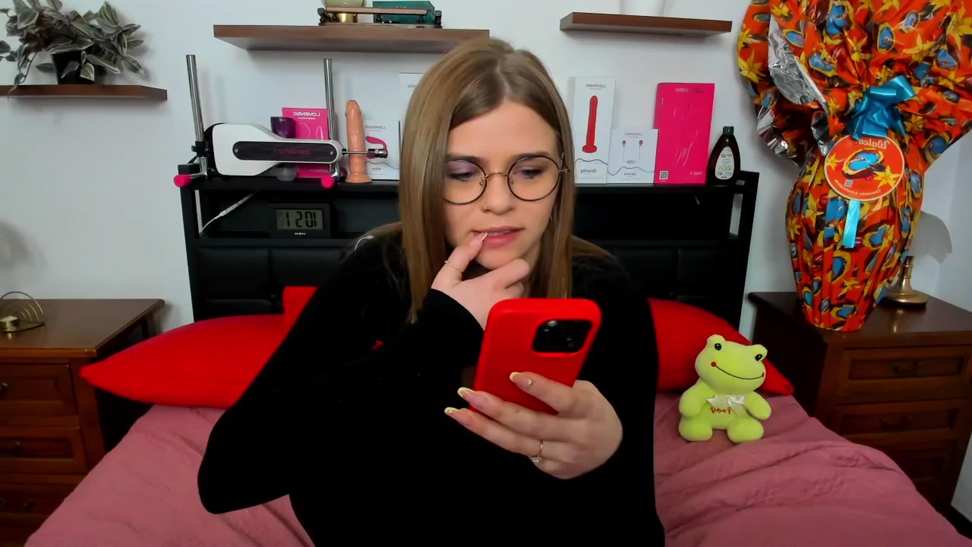 Gallery image thumbnail from HaleyReedme's myfreecams stream on, 04/02/2026, 09:01 image 19 of 20