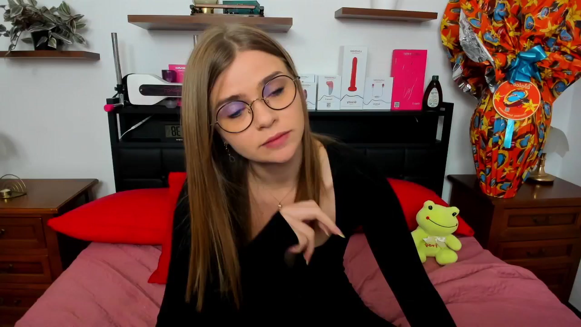 Gallery image thumbnail from HaleyReedme's myfreecams stream on, 04/02/2026, 09:01 image 10 of 20