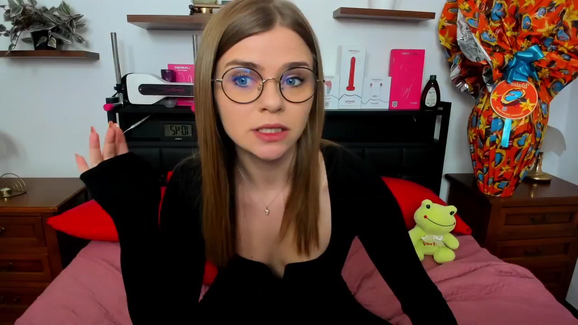 Gallery image thumbnail from HaleyReedme's myfreecams stream on, 04/02/2026, 09:01 image 13 of 20