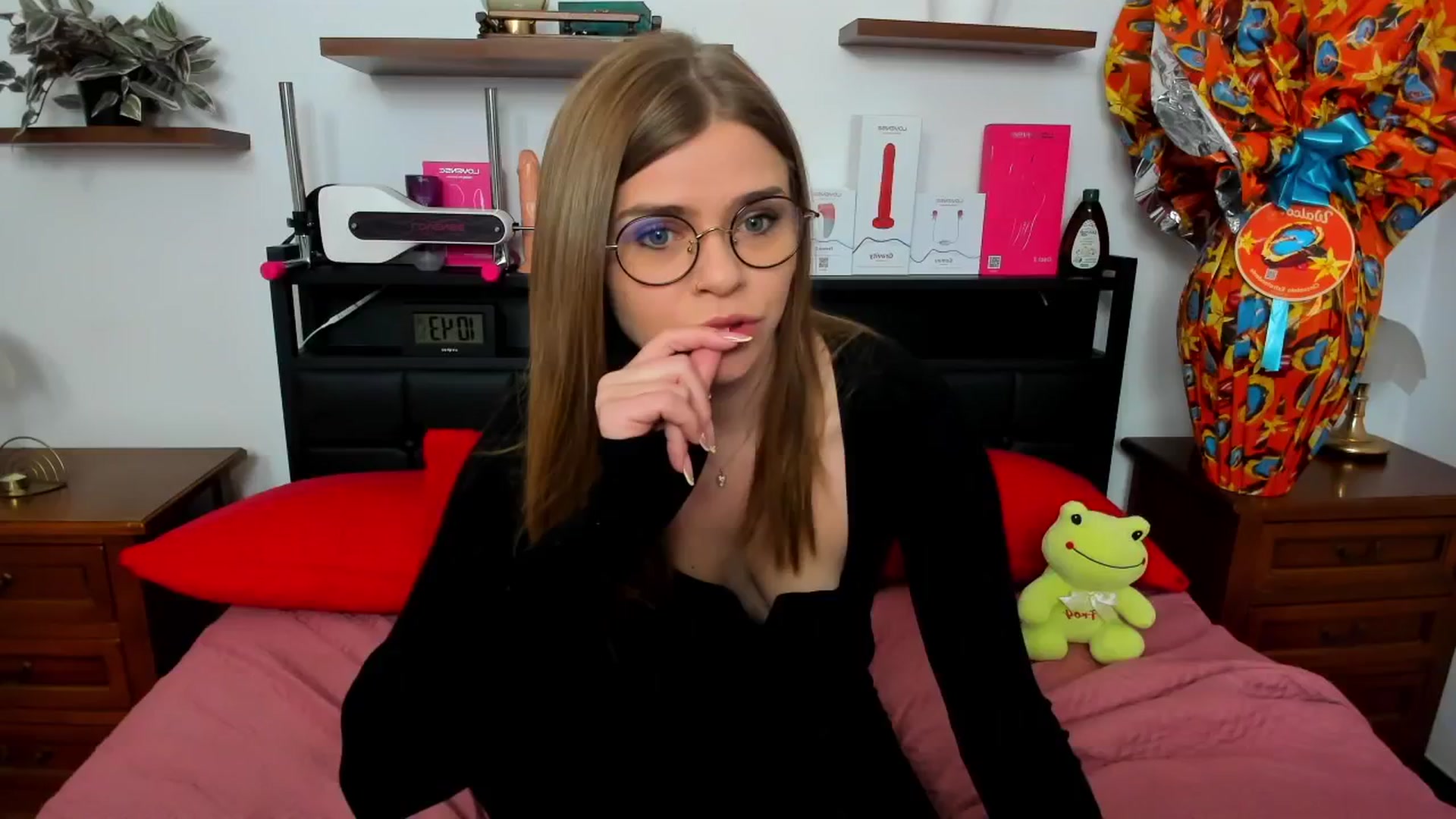 Gallery image thumbnail from HaleyReedme's myfreecams stream on, 04/02/2026, 09:01 image 14 of 20
