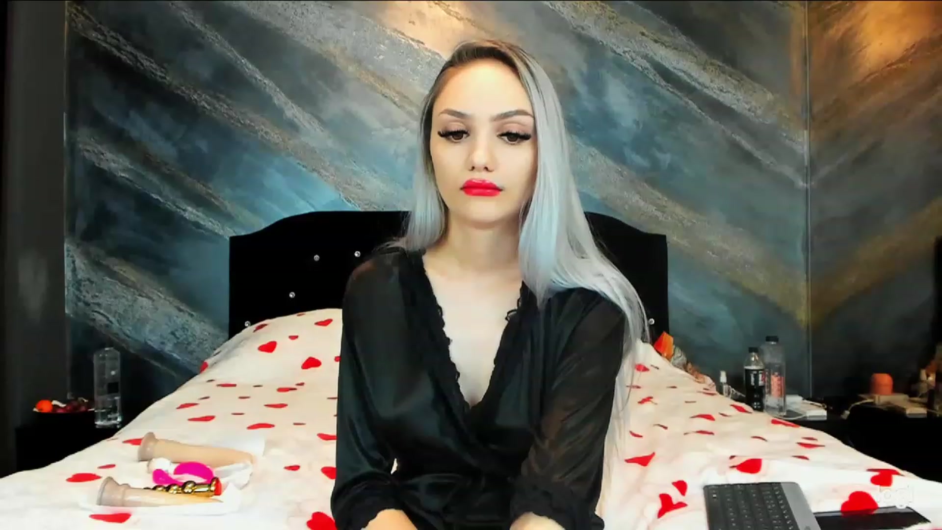 Gallery image thumbnail from HaleySweet18's myfreecams stream on, 11/20/2022, 24:17 image 13 of 20
