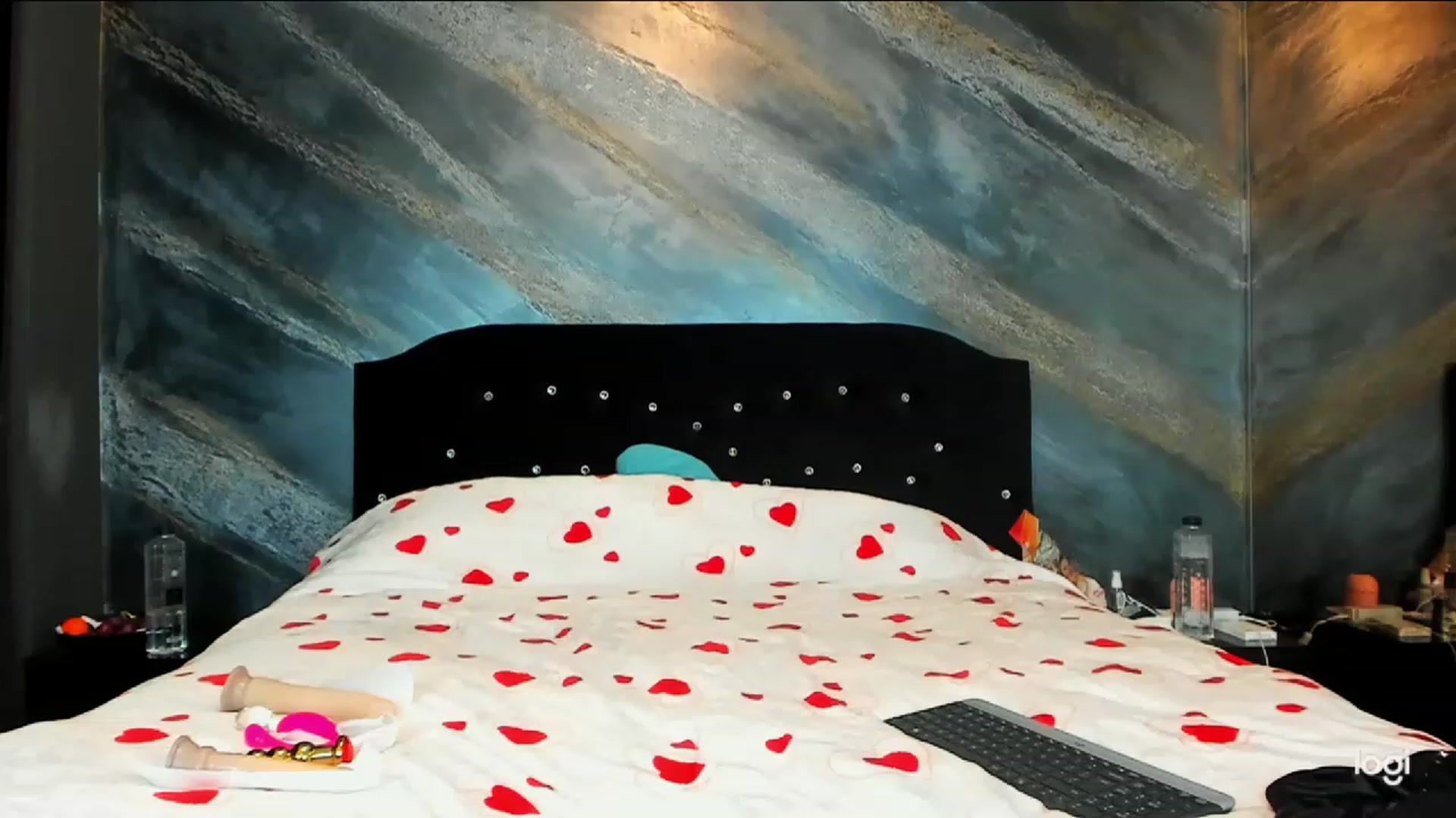 Gallery image thumbnail from HaleySweet18's myfreecams stream on, 11/20/2022, 05:36 image 8 of 20