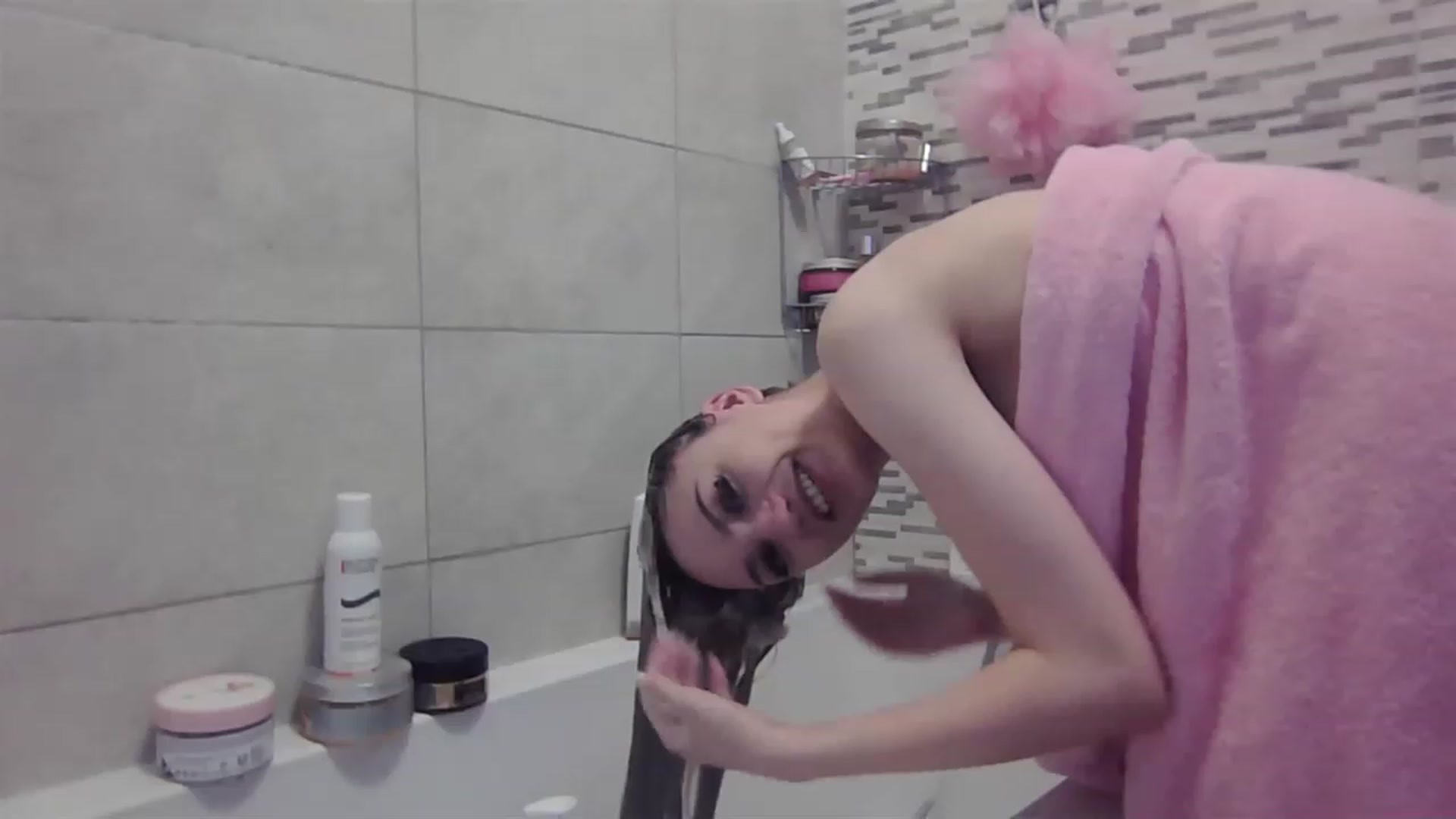 Gallery image thumbnail from HaleySweet18's myfreecams stream on, 11/23/2022, 07:25 image 9 of 20