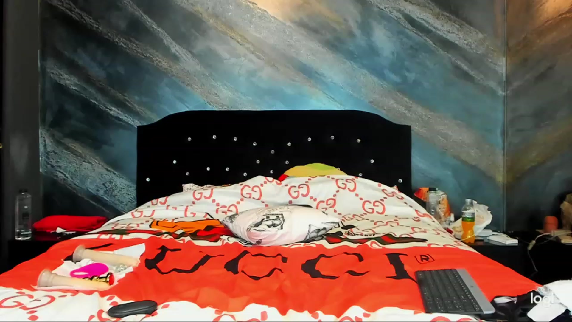 Gallery image thumbnail from HaleySweet18's myfreecams stream on, 11/26/2022, 05:56 image 2 of 20