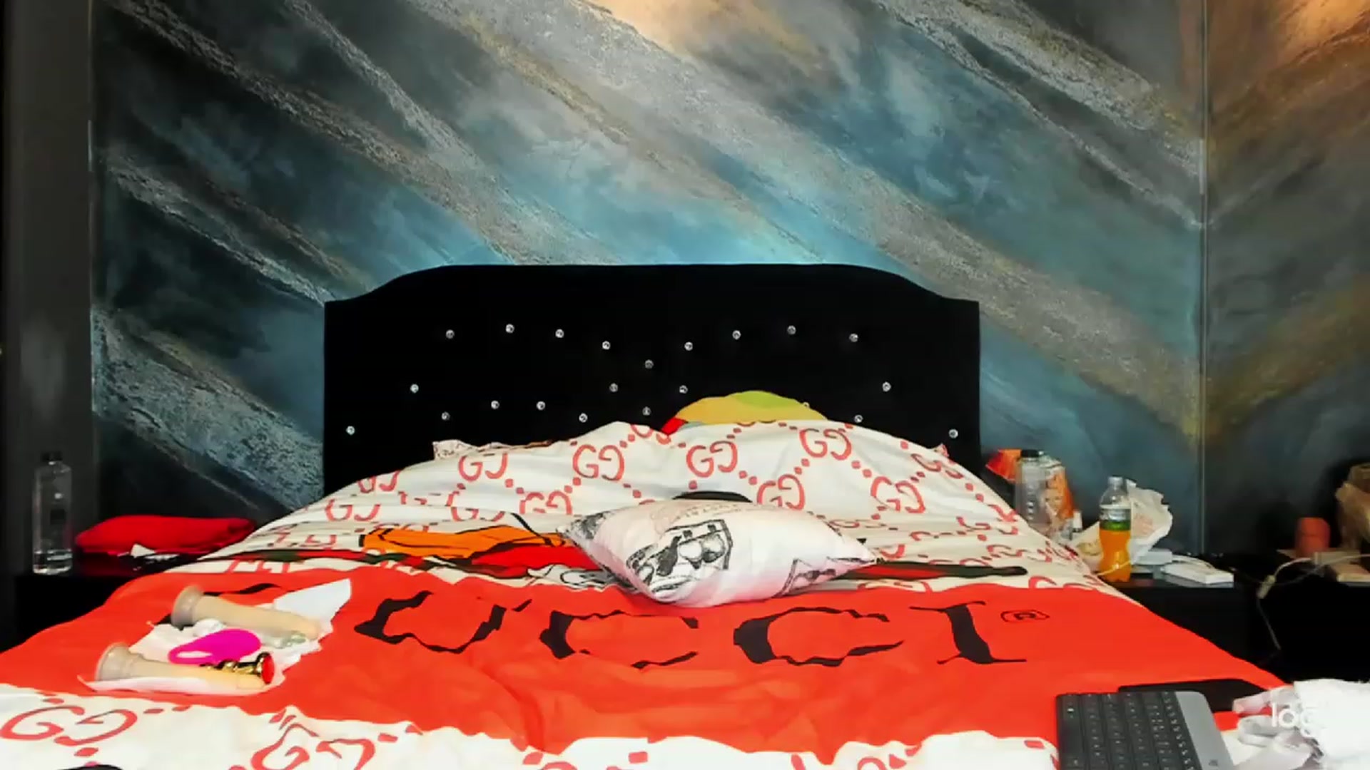 Gallery image thumbnail from HaleySweet18's myfreecams stream on, 11/26/2022, 05:56 image 14 of 20