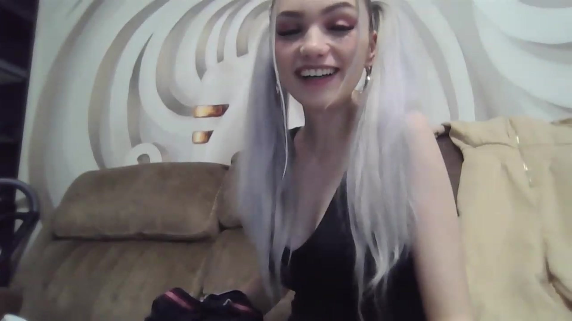 Gallery image thumbnail from HaleySweet18's myfreecams stream on, 11/29/2022, 07:57 image 12 of 20