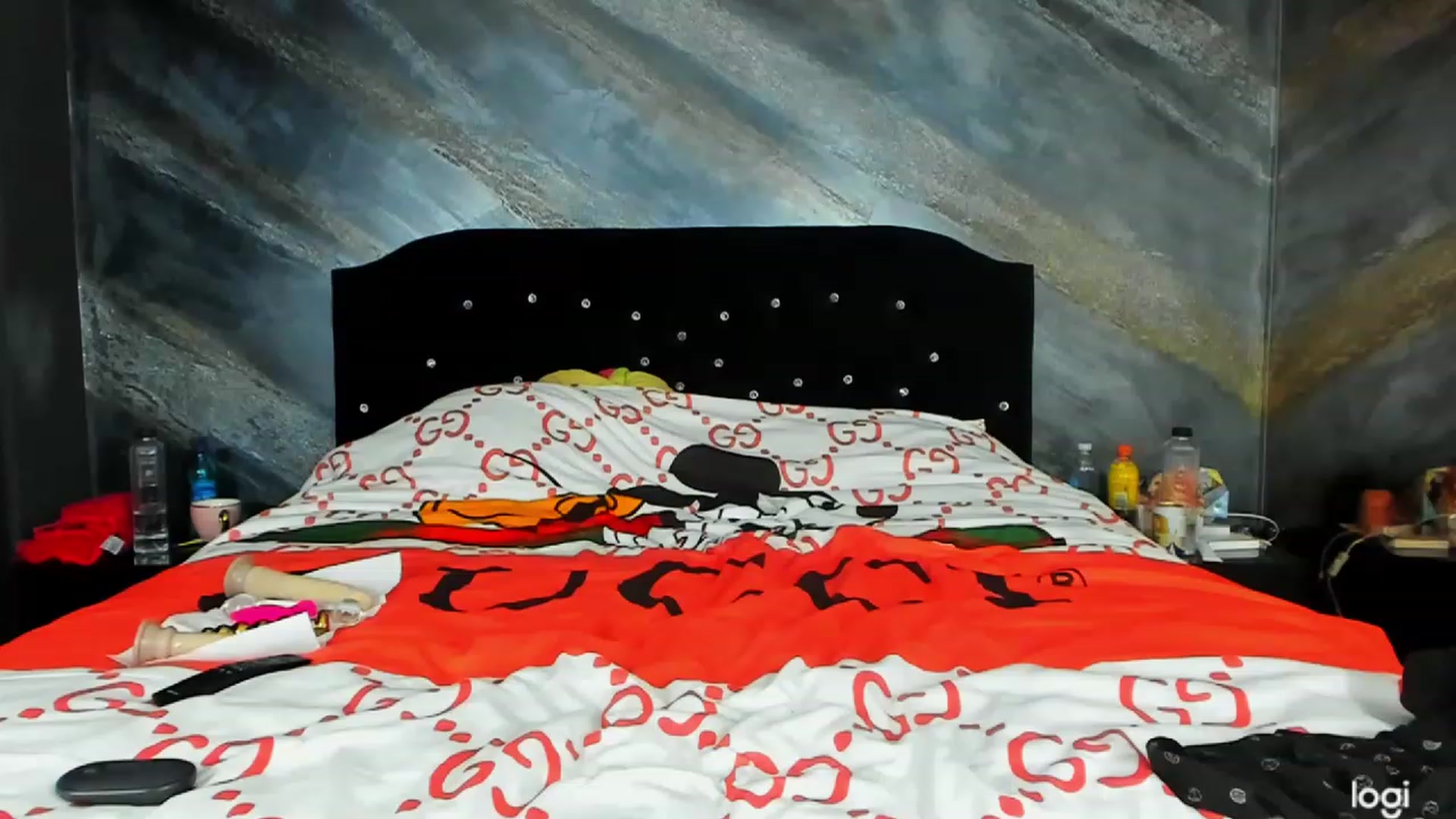 Gallery image thumbnail from HaleySweet18's myfreecams stream on, 12/02/2022, 23:58 image 8 of 20