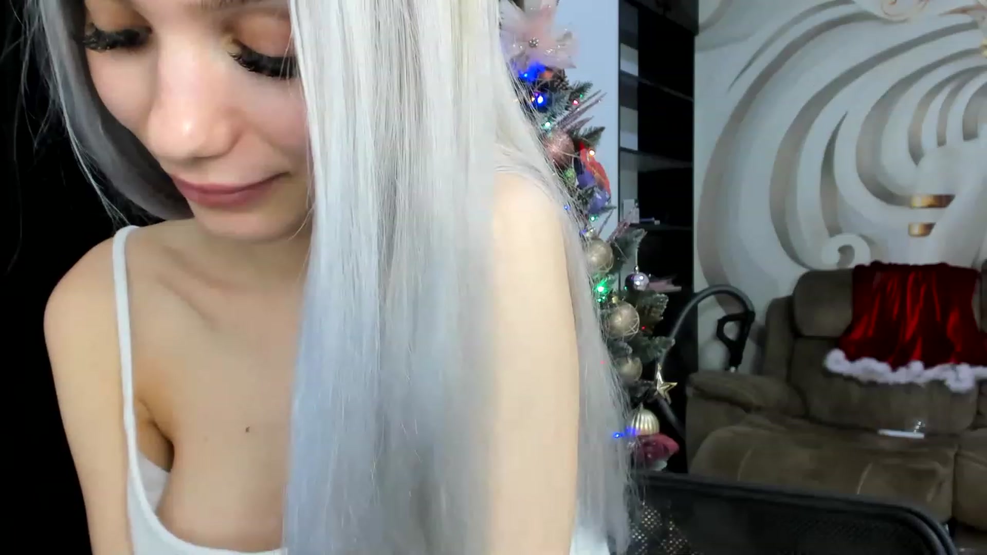 Gallery image thumbnail from HaleySweet18's myfreecams stream on, 12/04/2022, 06:44 image 10 of 20