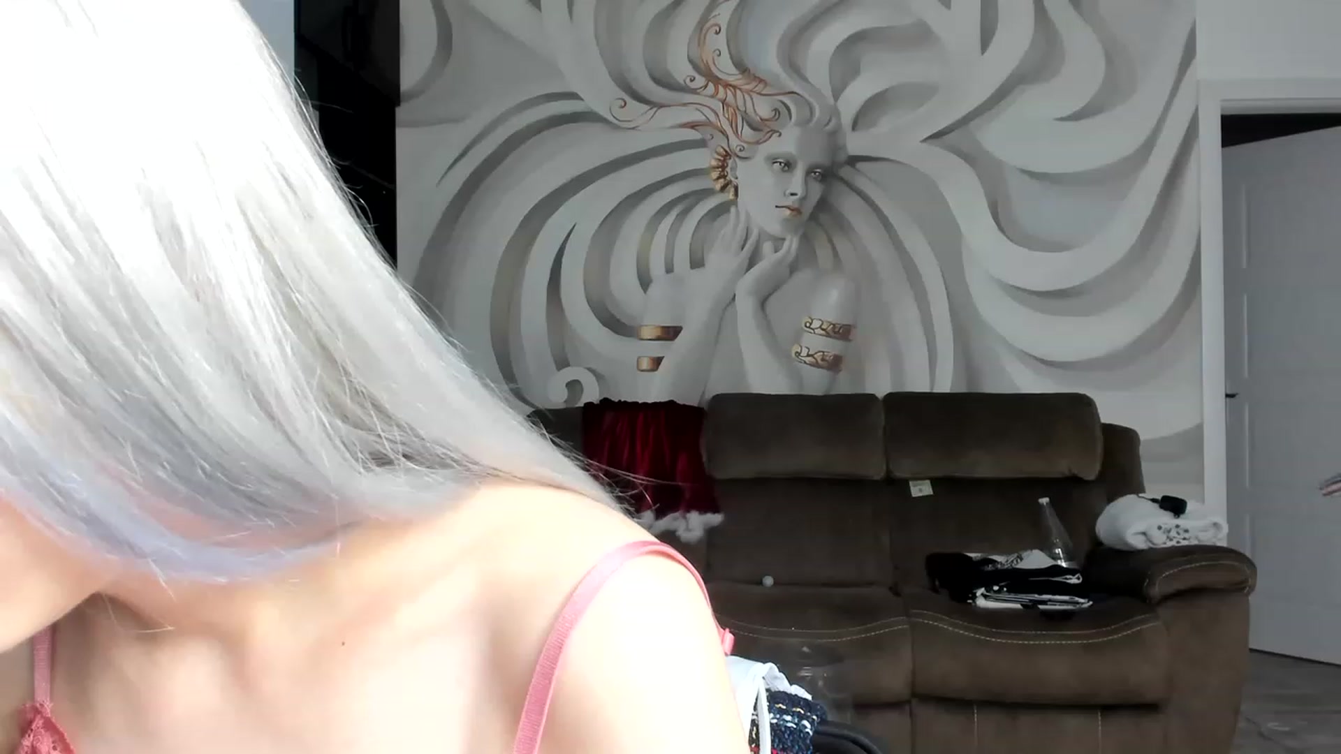 Gallery image thumbnail from HaleySweet18's myfreecams stream on, 12/04/2022, 22:36 image 16 of 20