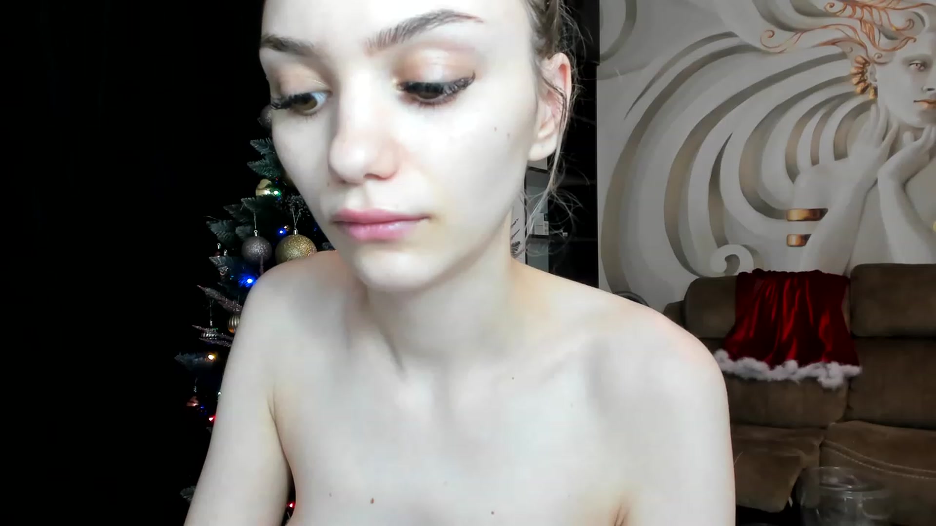 Gallery image thumbnail from HaleySweet18's myfreecams stream on, 12/07/2022, 01:35 image 17 of 20