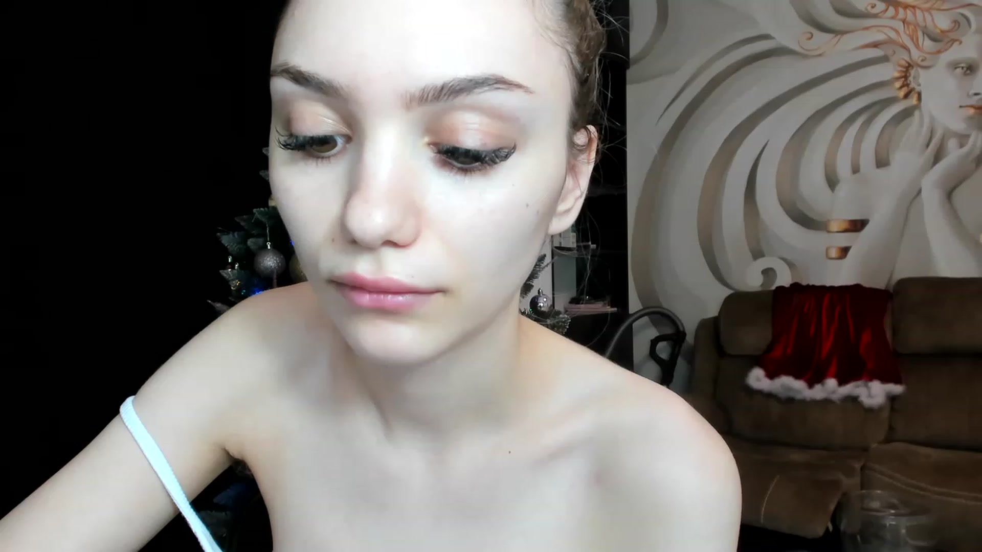 Gallery image thumbnail from HaleySweet18's myfreecams stream on, 12/07/2022, 02:08 image 10 of 20