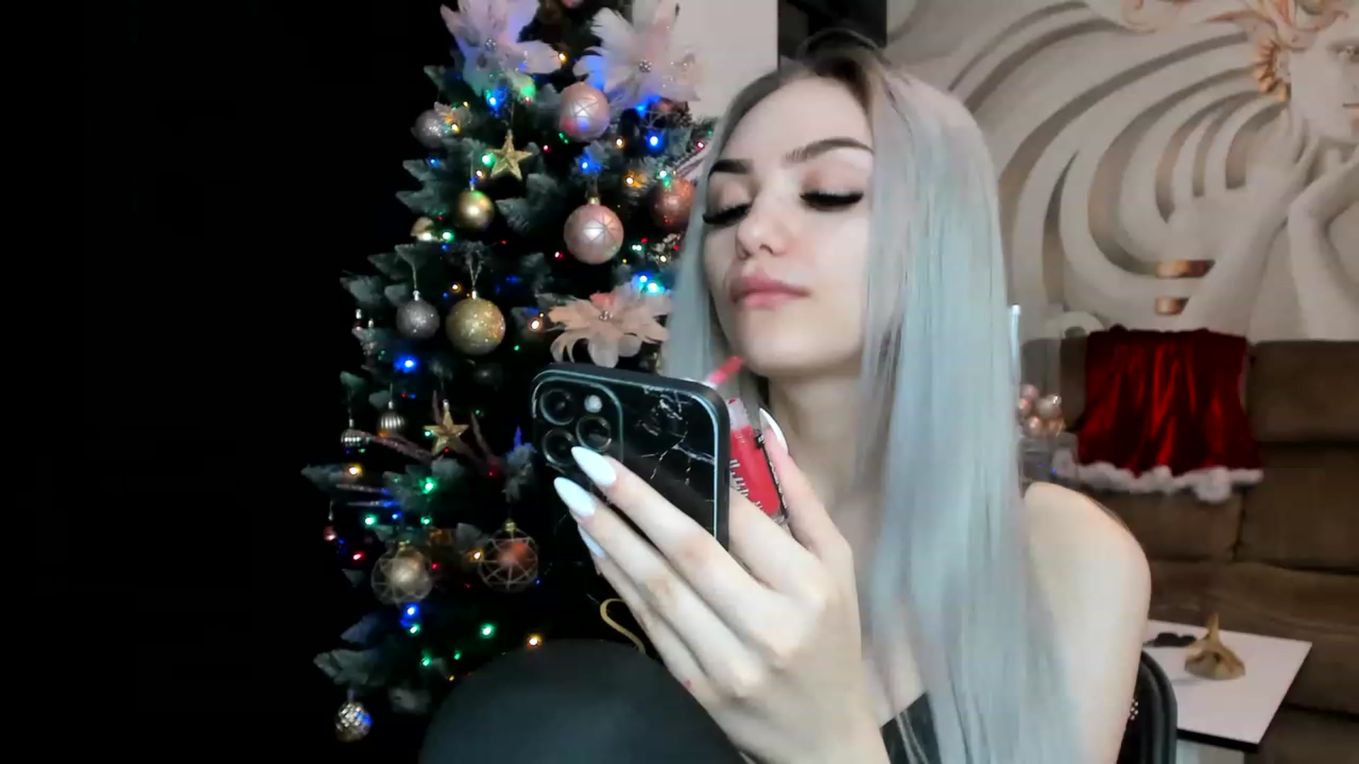 Gallery image thumbnail from HaleySweet18's myfreecams stream on, 12/10/2022, 03:09 image 11 of 20