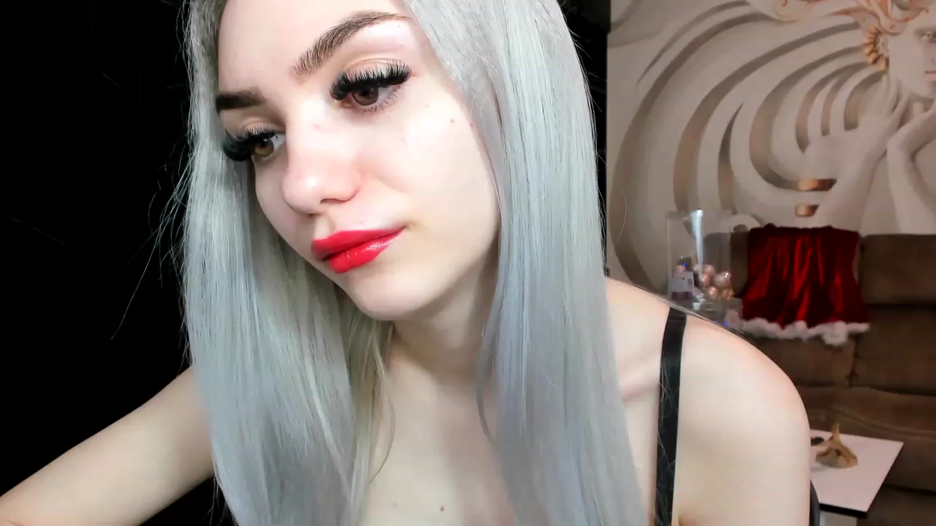 Gallery image thumbnail from HaleySweet18's myfreecams stream on, 12/10/2022, 03:09 image 12 of 20