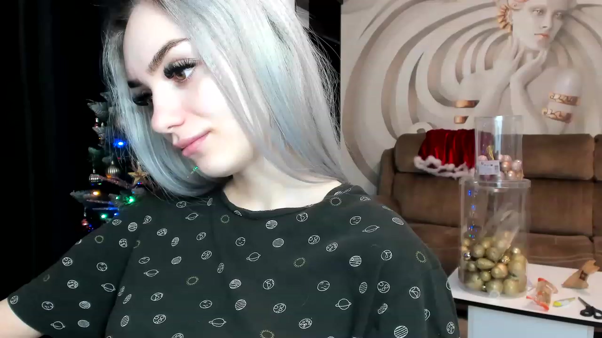Gallery image thumbnail from HaleySweet18's myfreecams stream on, 12/11/2022, 01:25 image 18 of 20