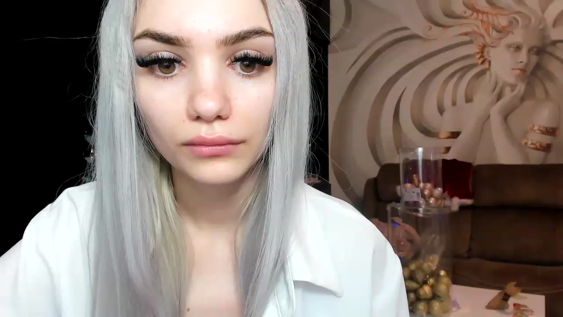 Gallery image thumbnail from HaleySweet18's myfreecams stream on, 12/12/2022, 24:03 image 14 of 20