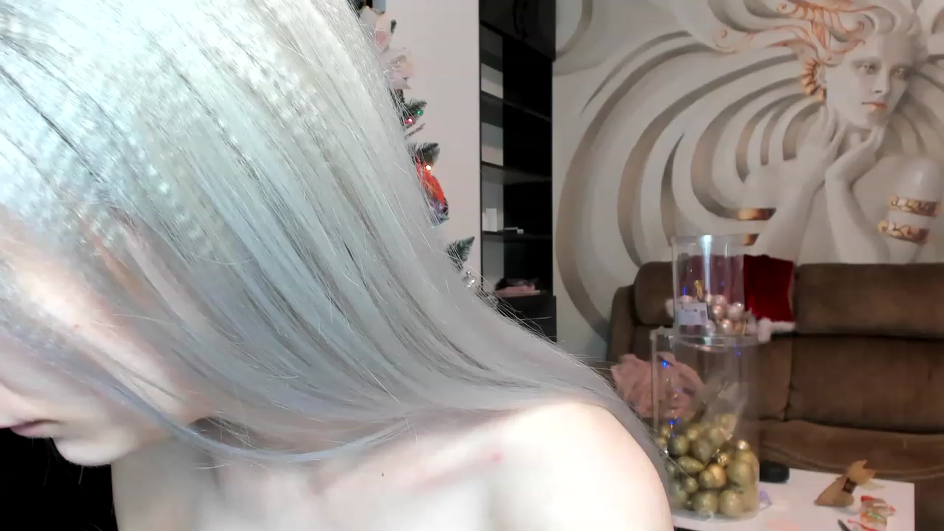 Gallery image thumbnail from HaleySweet18's myfreecams stream on, 12/12/2022, 03:41 image 11 of 20