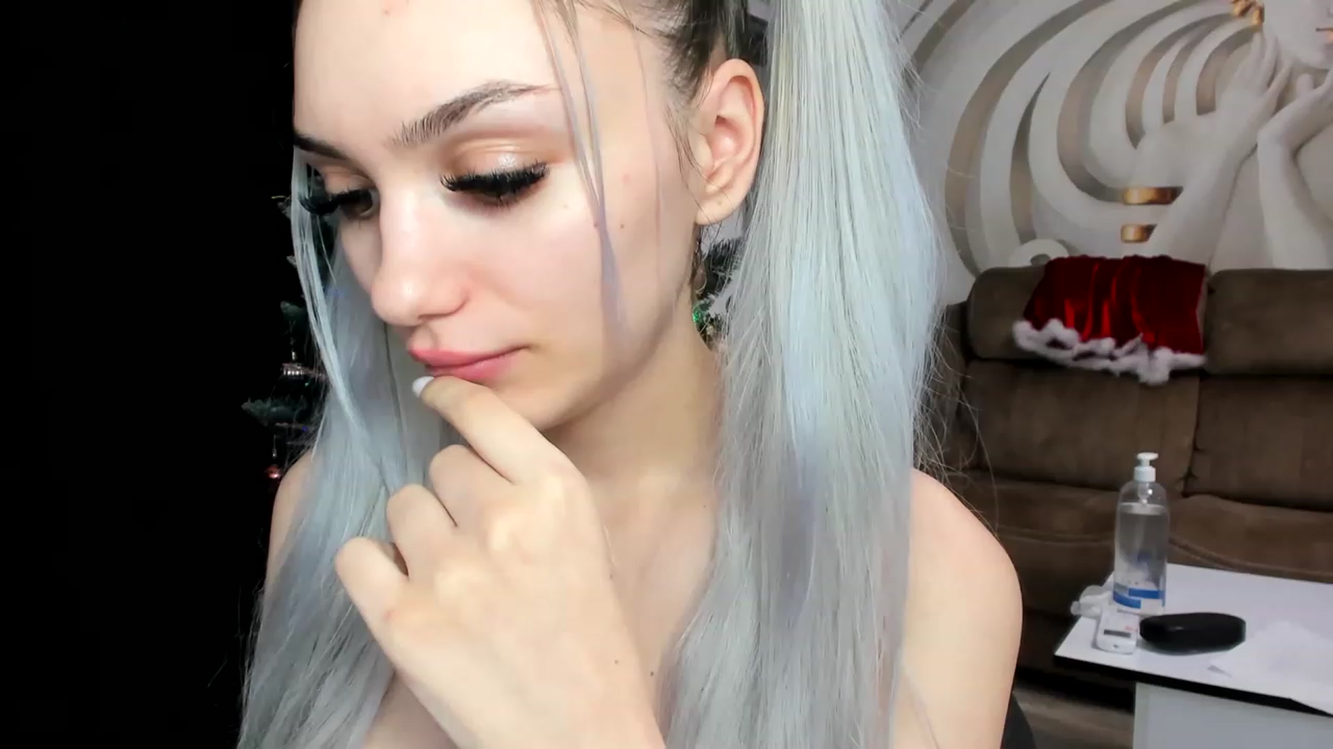 Gallery image thumbnail from HaleySweet18's myfreecams stream on, 12/18/2022, 08:11 image 20 of 20