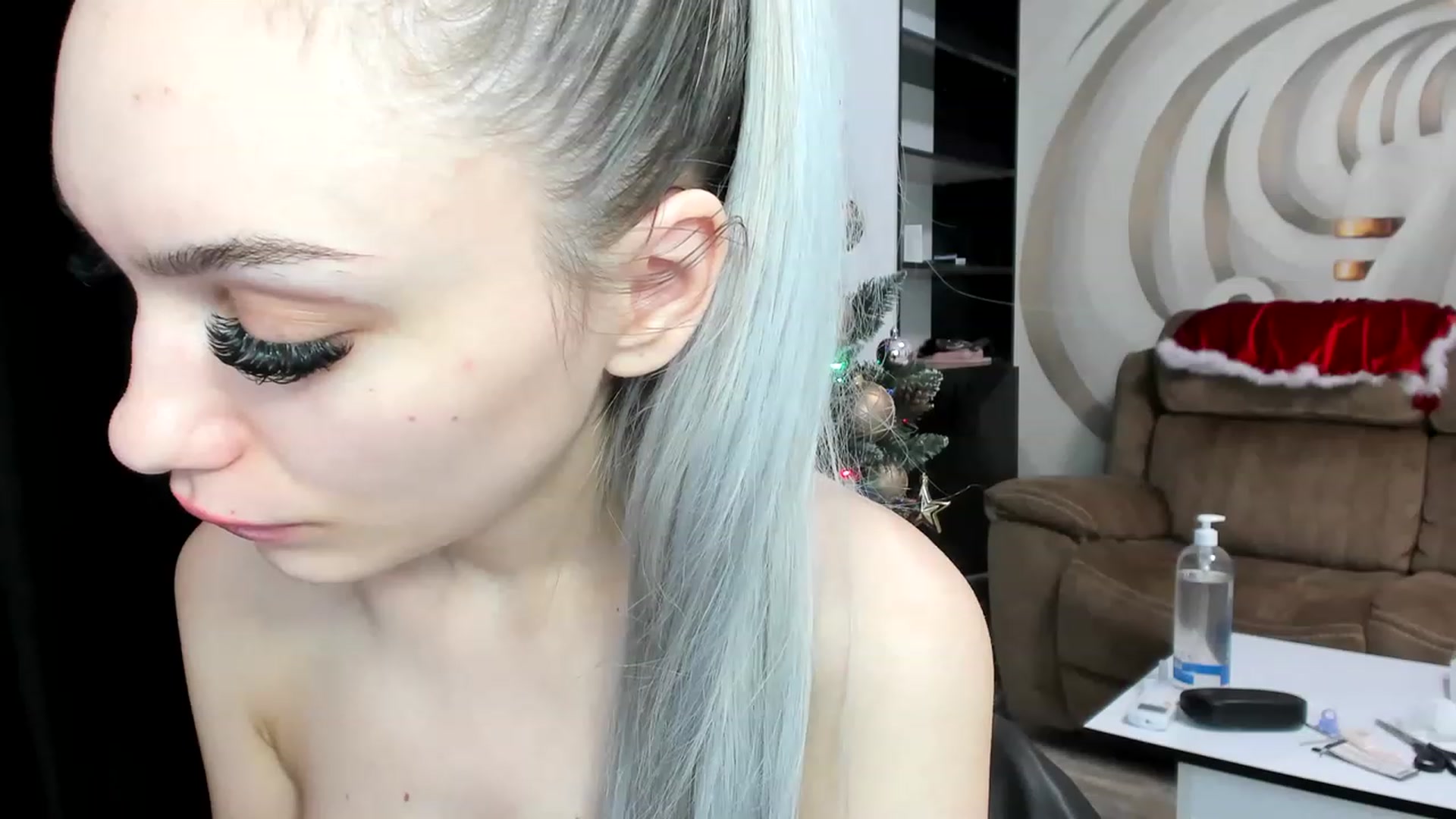 Gallery image thumbnail from HaleySweet18's myfreecams stream on, 12/20/2022, 08:04 image 7 of 20