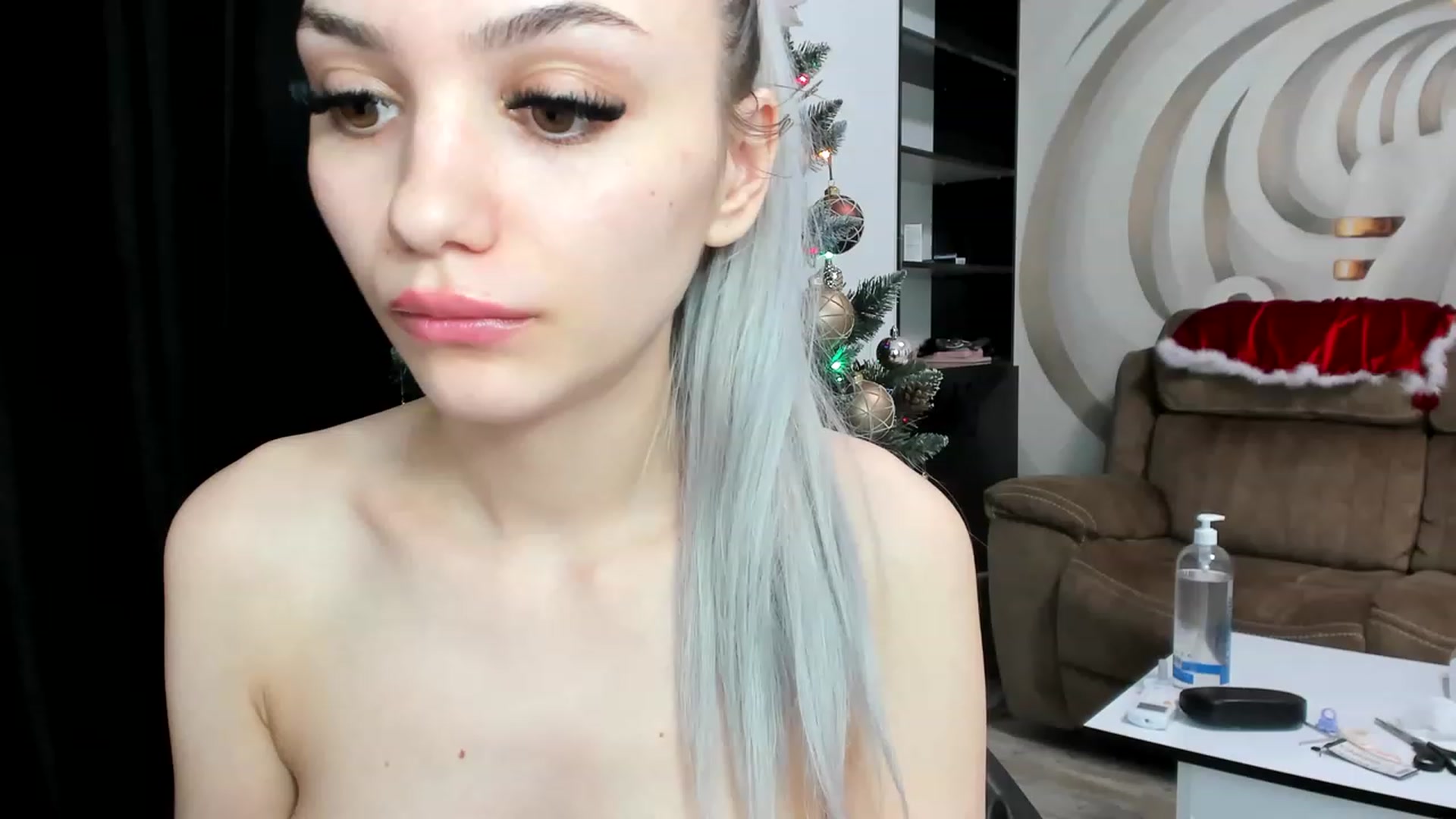 Gallery image thumbnail from HaleySweet18's myfreecams stream on, 12/20/2022, 08:04 image 8 of 20