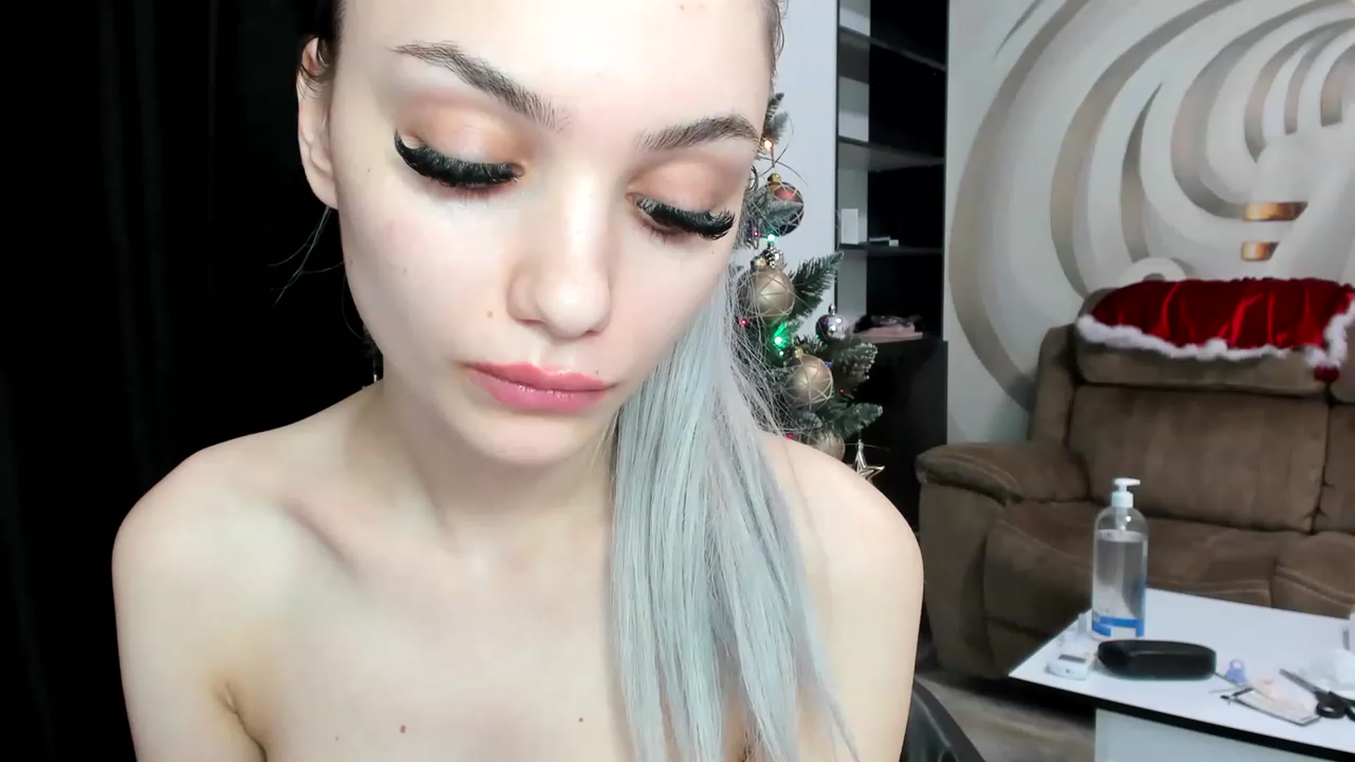 Gallery image thumbnail from HaleySweet18's myfreecams stream on, 12/20/2022, 08:04 image 9 of 20