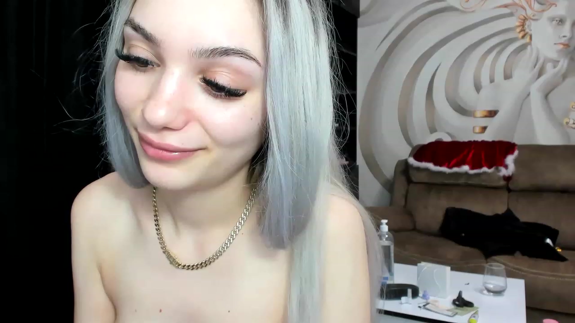 Gallery image thumbnail from HaleySweet18's myfreecams stream on, 12/23/2022, 17:19 image 2 of 20