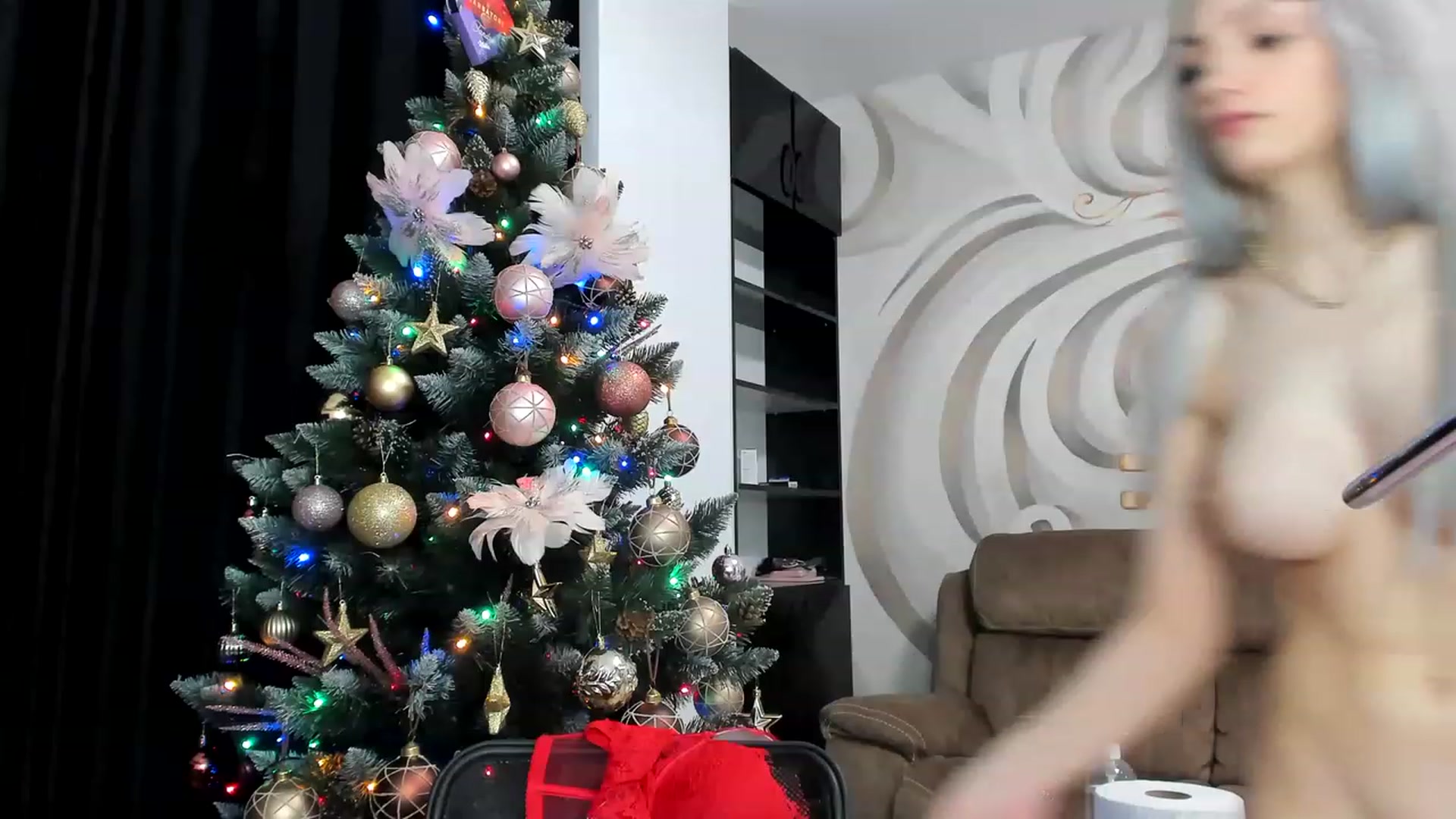 Gallery image thumbnail from HaleySweet18's myfreecams stream on, 12/27/2022, 05:42 image 18 of 20