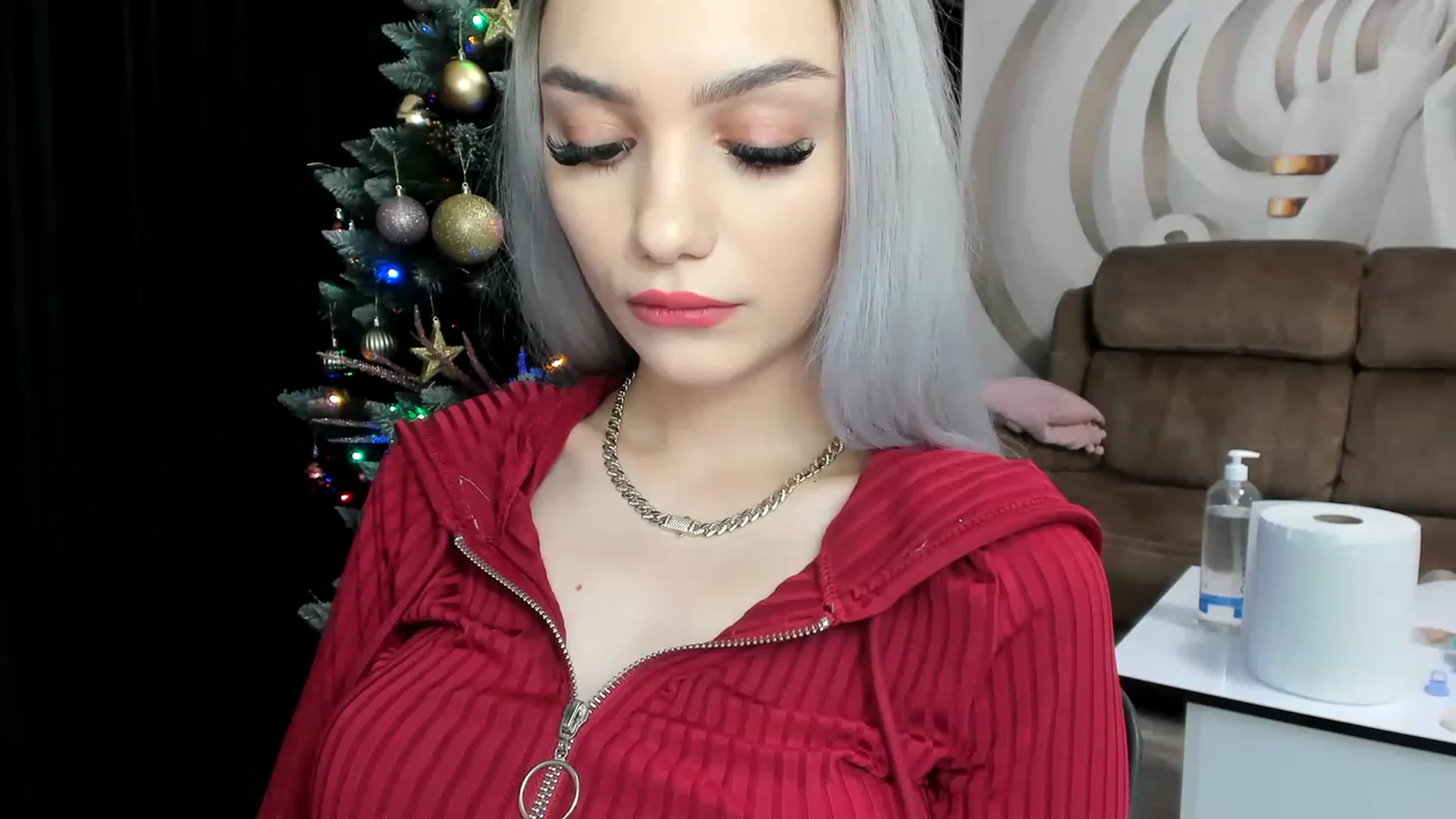Gallery image thumbnail from HaleySweet18's myfreecams stream on, 12/27/2022, 20:43 image 15 of 20