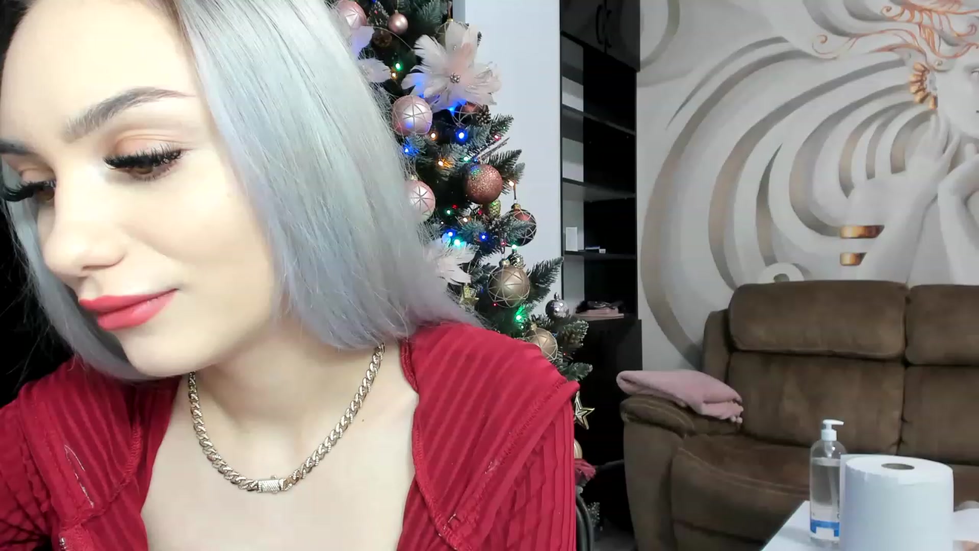 Gallery image thumbnail from HaleySweet18's myfreecams stream on, 12/27/2022, 20:43 image 12 of 20