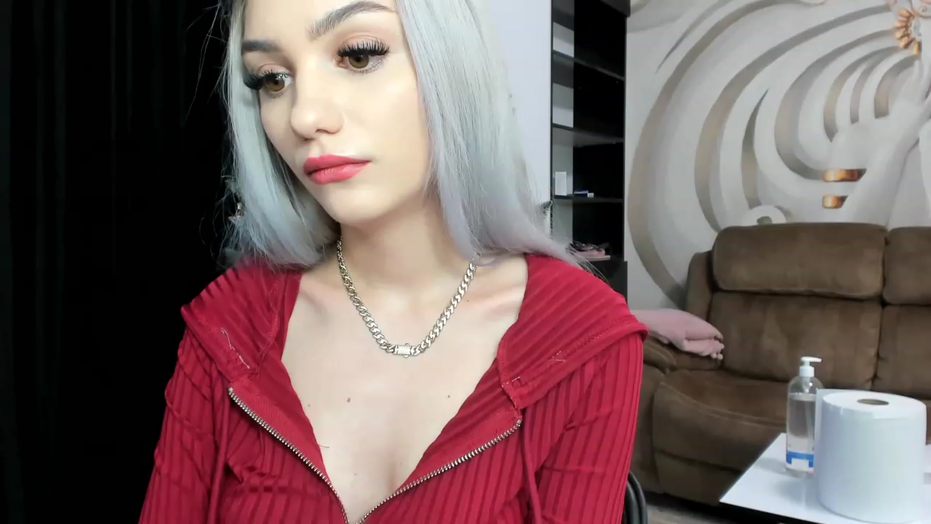 Gallery image thumbnail from HaleySweet18's myfreecams stream on, 12/27/2022, 23:20 image 15 of 20