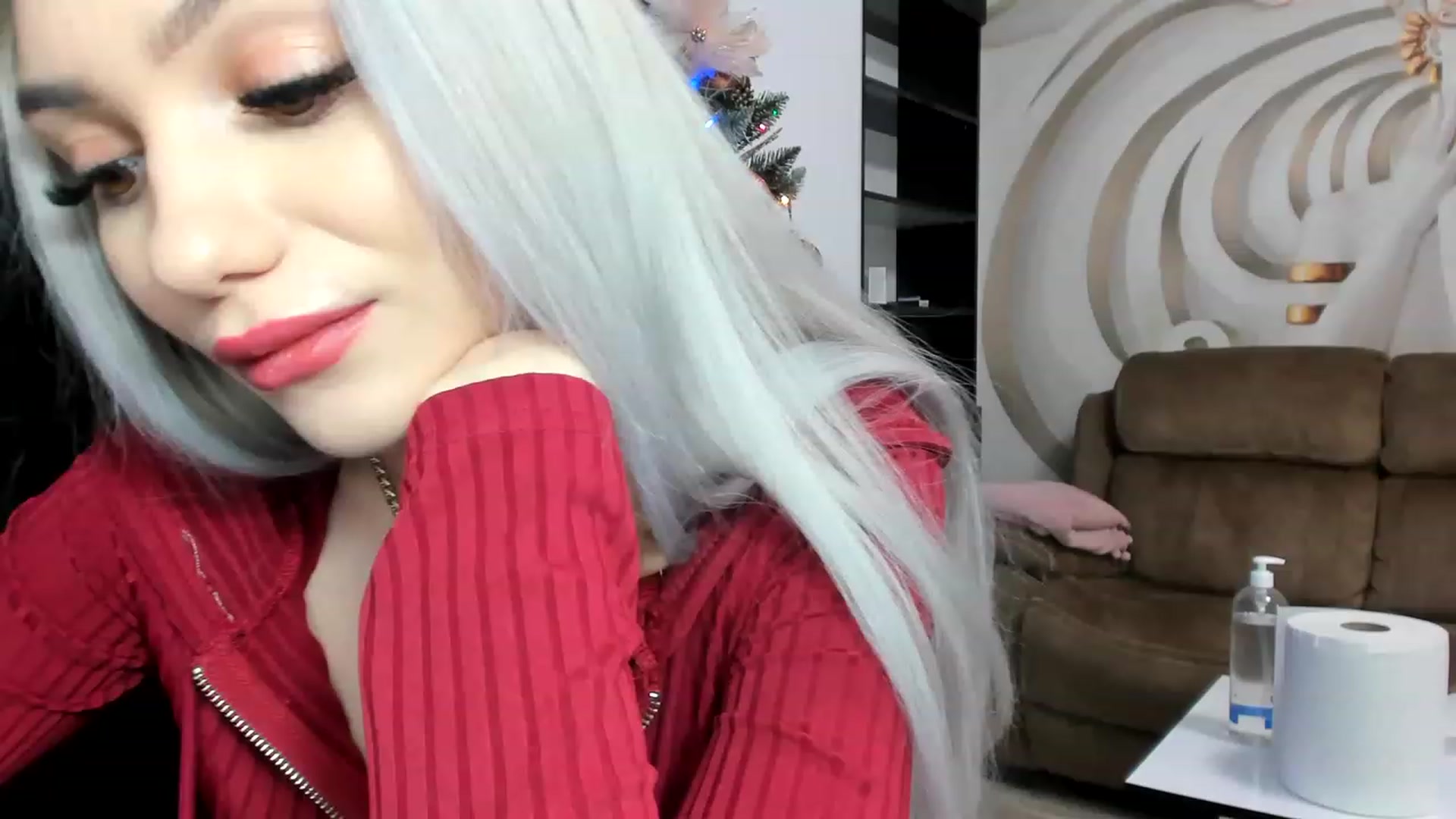 Gallery image thumbnail from HaleySweet18's myfreecams stream on, 12/27/2022, 23:20 image 19 of 20