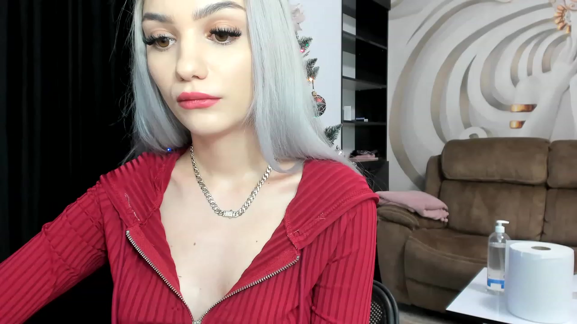 Gallery image thumbnail from HaleySweet18's myfreecams stream on, 12/27/2022, 23:20 image 14 of 20