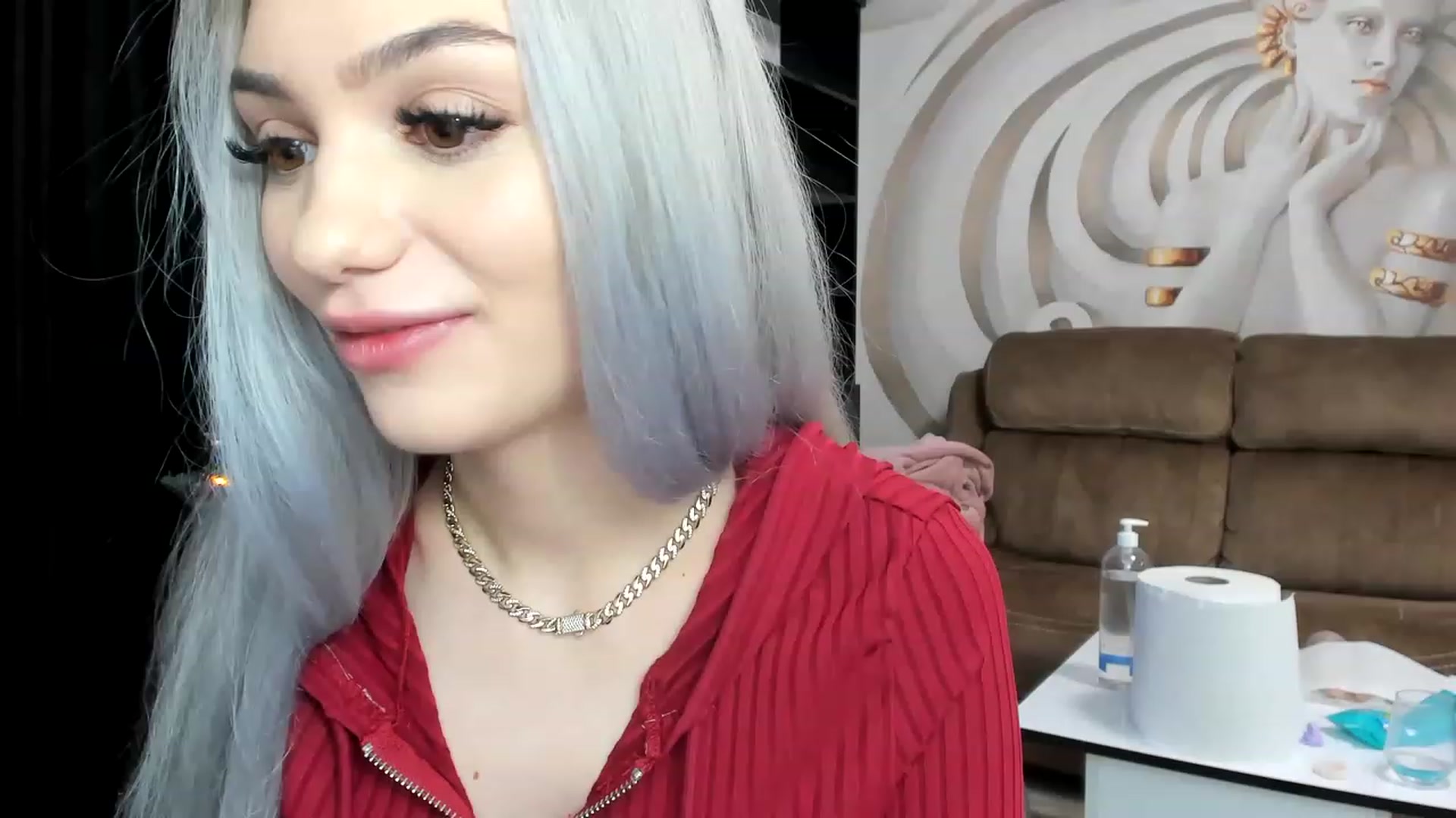 Gallery image thumbnail from HaleySweet18's myfreecams stream on, 12/29/2022, 24:00 image 6 of 20