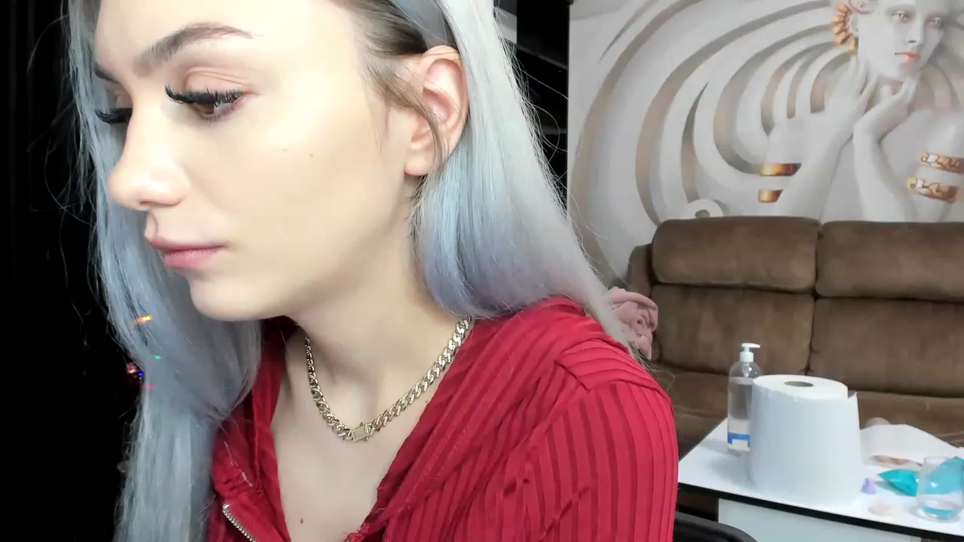 Gallery image thumbnail from HaleySweet18's myfreecams stream on, 12/29/2022, 24:00 image 14 of 20