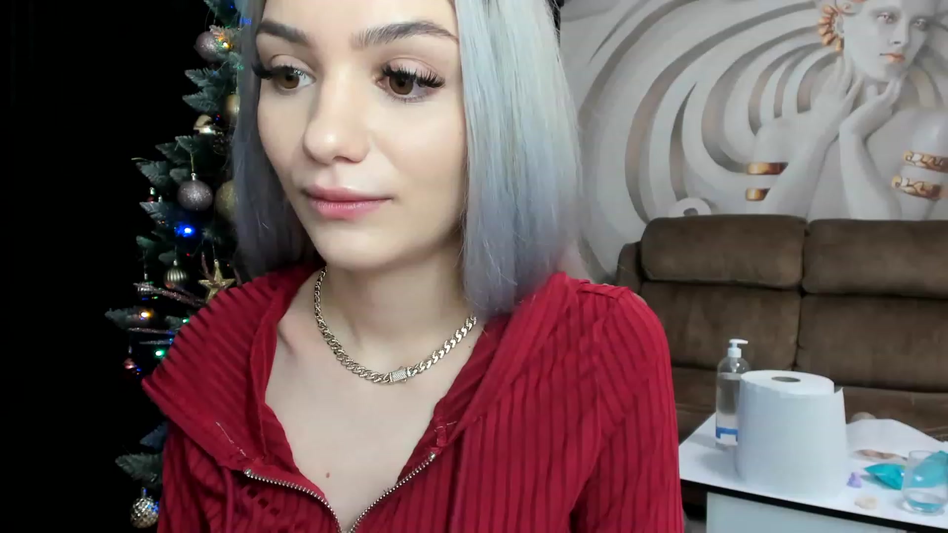 Gallery image thumbnail from HaleySweet18's myfreecams stream on, 12/29/2022, 24:00 image 9 of 20