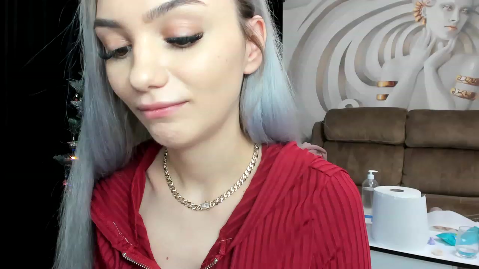 Gallery image thumbnail from HaleySweet18's myfreecams stream on, 12/29/2022, 24:00 image 11 of 20