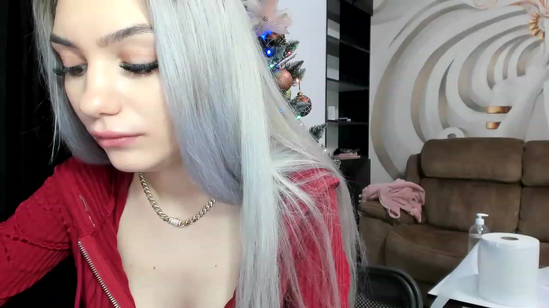 Gallery image thumbnail from HaleySweet18's myfreecams stream on, 12/29/2022, 06:13 image 11 of 20