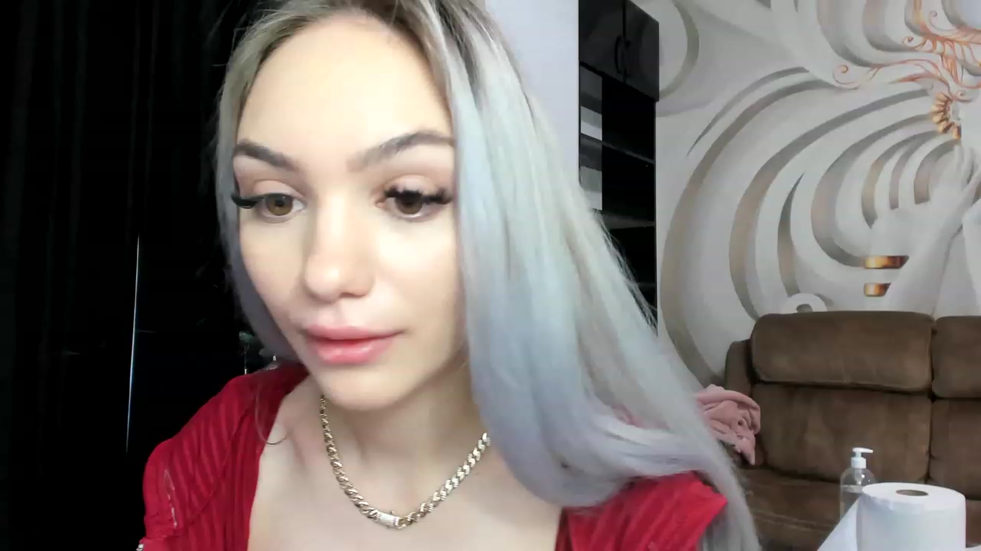 Gallery image thumbnail from HaleySweet18's myfreecams stream on, 12/29/2022, 06:13 image 19 of 20