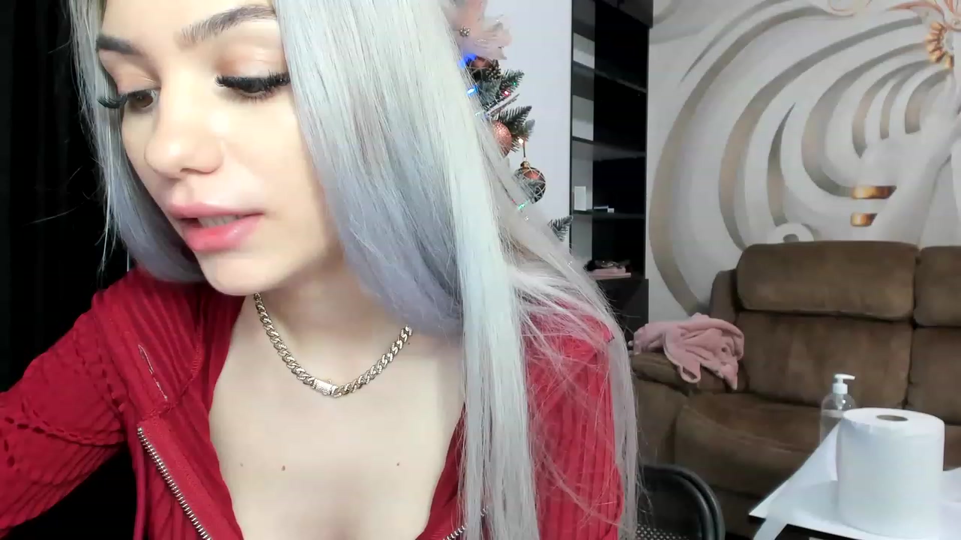 Gallery image thumbnail from HaleySweet18's myfreecams stream on, 12/29/2022, 06:13 image 7 of 20