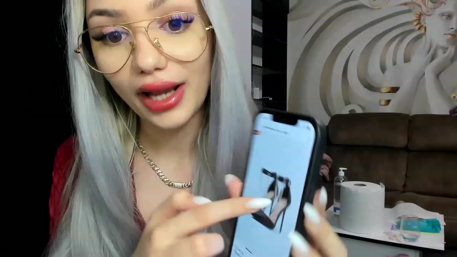 Gallery image thumbnail from HaleySweet18's myfreecams stream on, 12/30/2022, 01:01 image 3 of 20