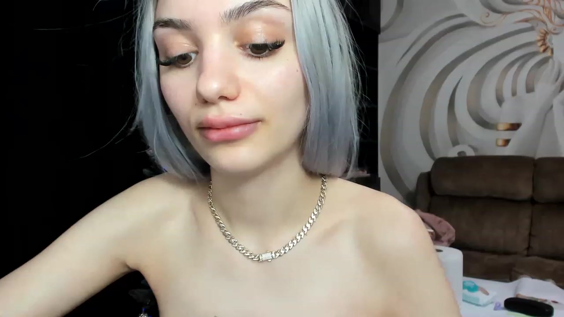 Gallery image thumbnail from HaleySweet18's myfreecams stream on, 01/01/2023, 21:17 image 14 of 20