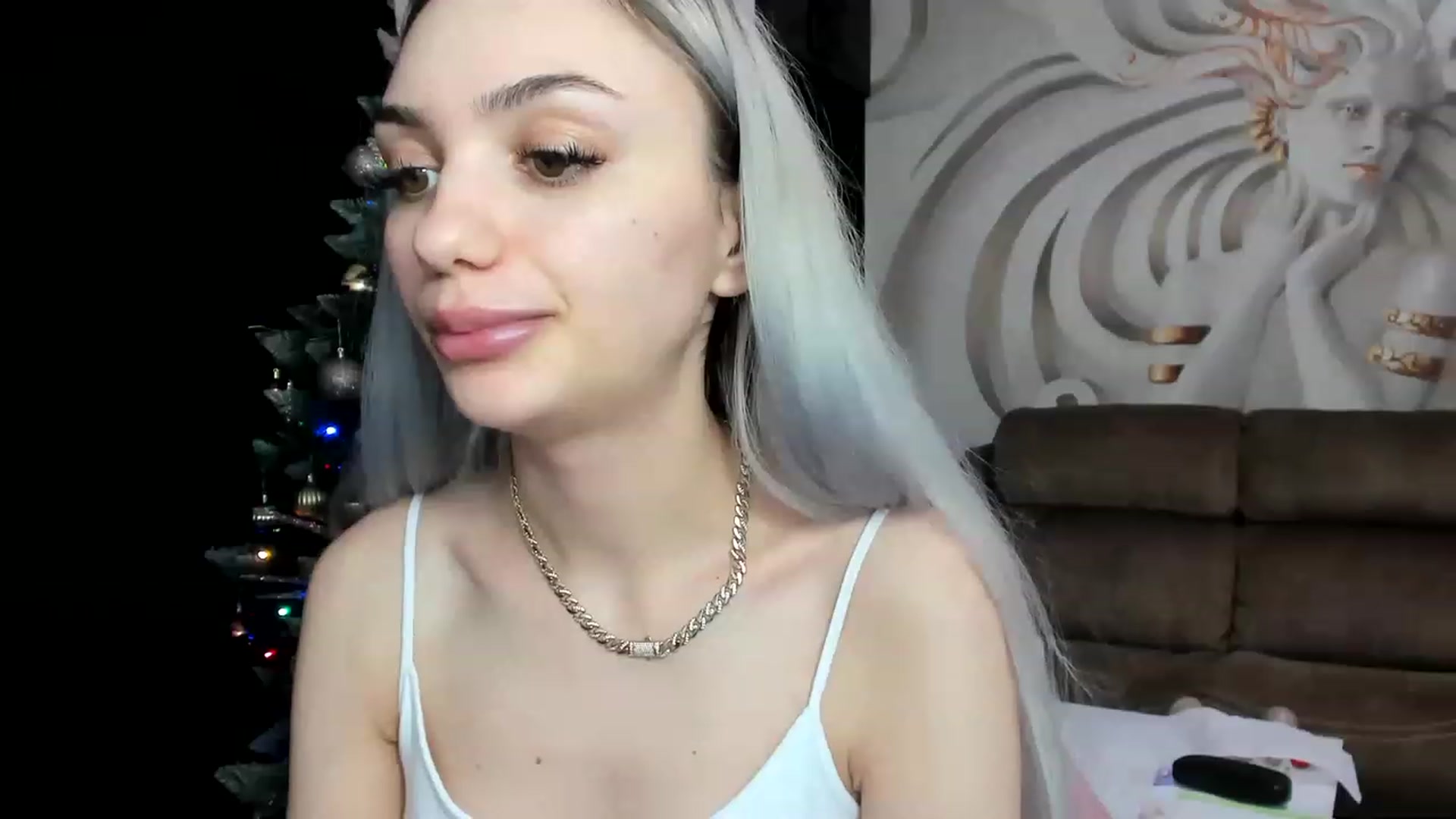 Gallery image thumbnail from HaleySweet18's myfreecams stream on, 01/02/2023, 06:44 image 18 of 20