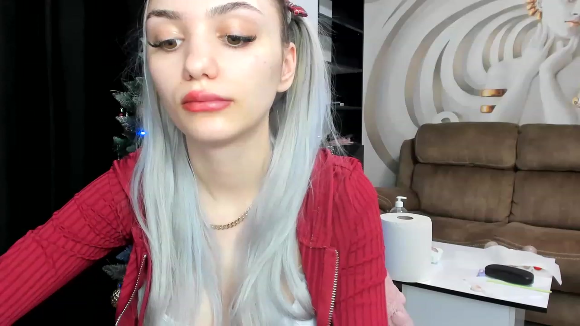 Gallery image thumbnail from HaleySweet18's myfreecams stream on, 01/03/2023, 03:21 image 20 of 20