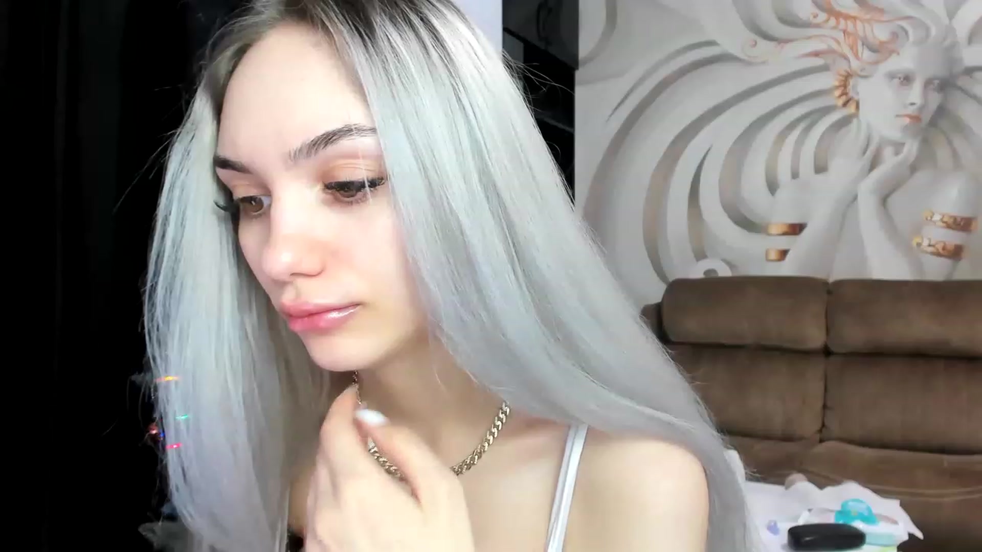 Gallery image thumbnail from HaleySweet18's myfreecams stream on, 01/03/2023, 23:57 image 13 of 20