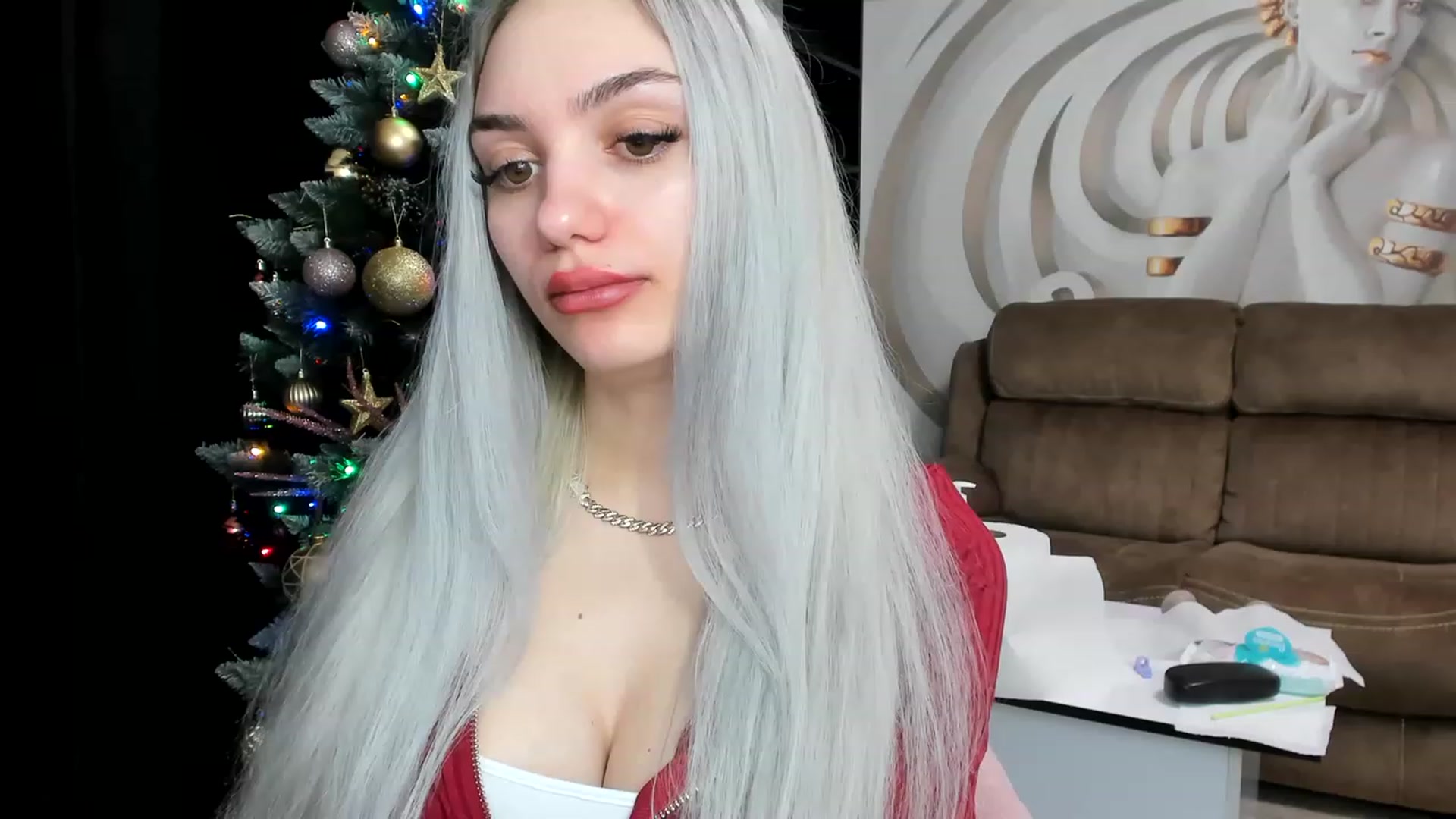 Gallery image thumbnail from HaleySweet18's myfreecams stream on, 01/04/2023, 01:46 image 9 of 20