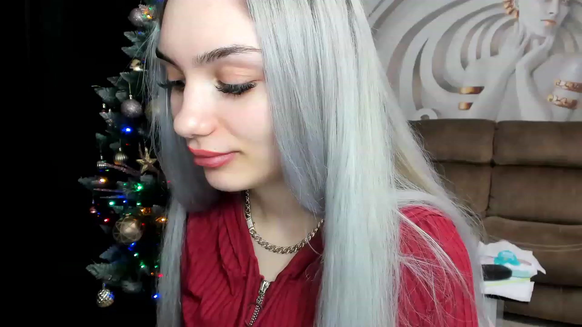 Gallery image thumbnail from HaleySweet18's myfreecams stream on, 01/04/2023, 01:46 image 1 of 20