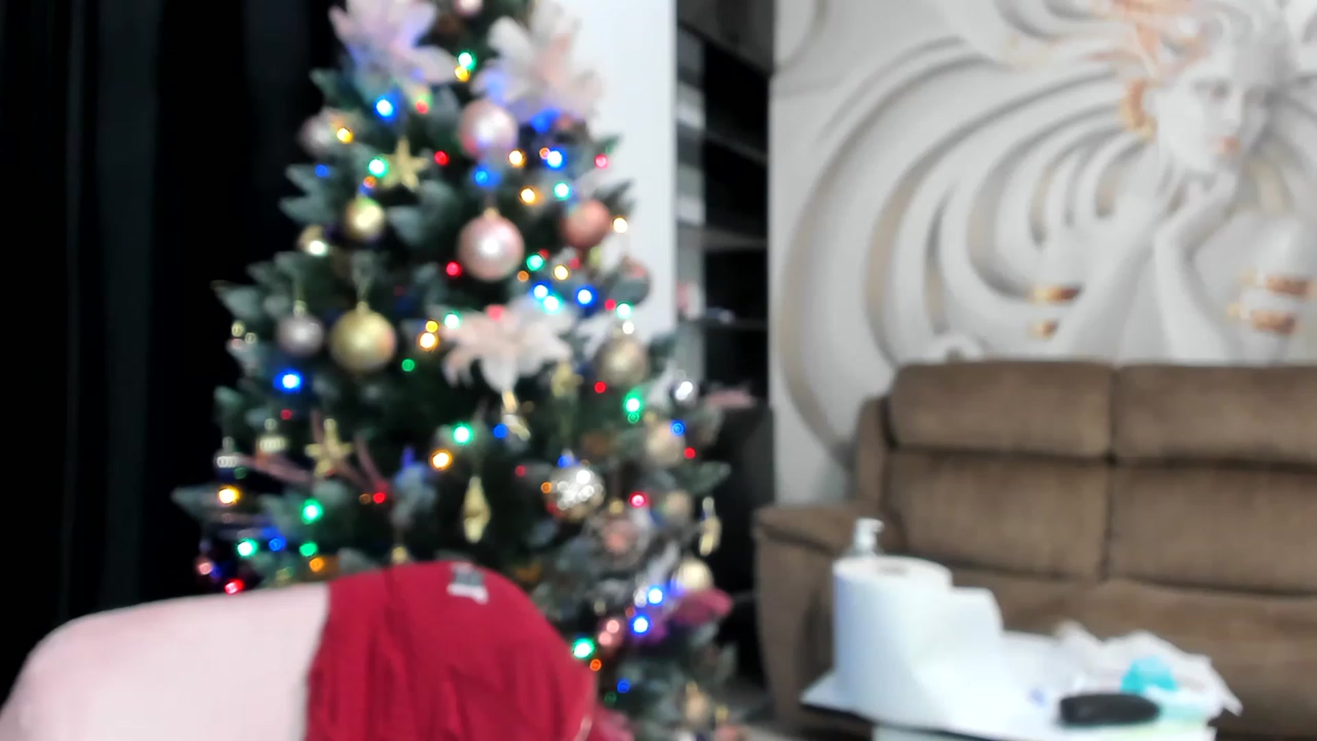 Gallery image thumbnail from HaleySweet18's myfreecams stream on, 01/04/2023, 04:03 image 4 of 20