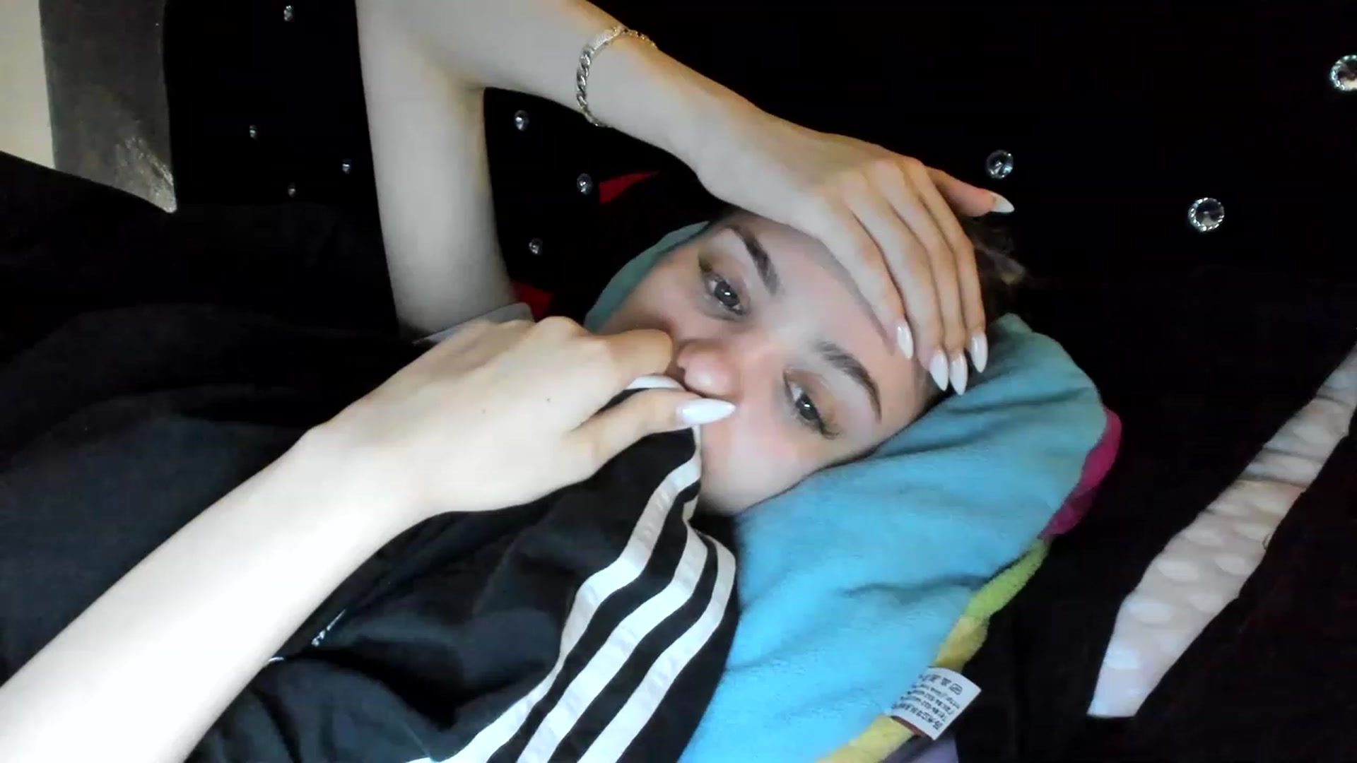 Gallery image thumbnail from HaleySweet18's myfreecams stream on, 01/07/2023, 06:45 image 14 of 20