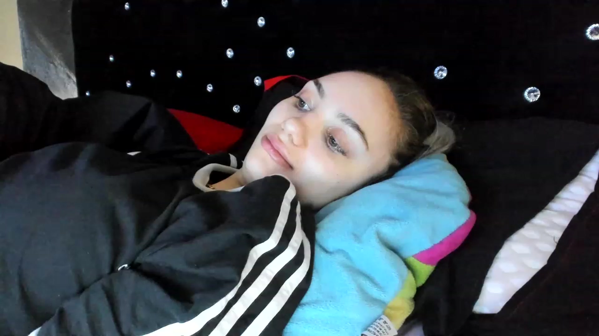 Gallery image thumbnail from HaleySweet18's myfreecams stream on, 01/07/2023, 06:45 image 13 of 20